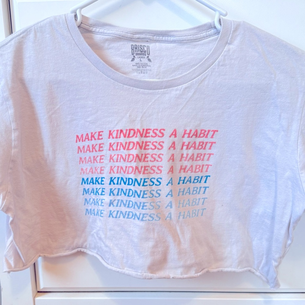 Really cute never worn cropped shirt